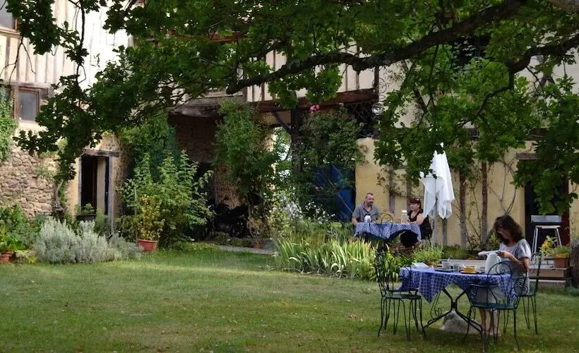 Aamiaismajoitus (B&B) Jouandassou