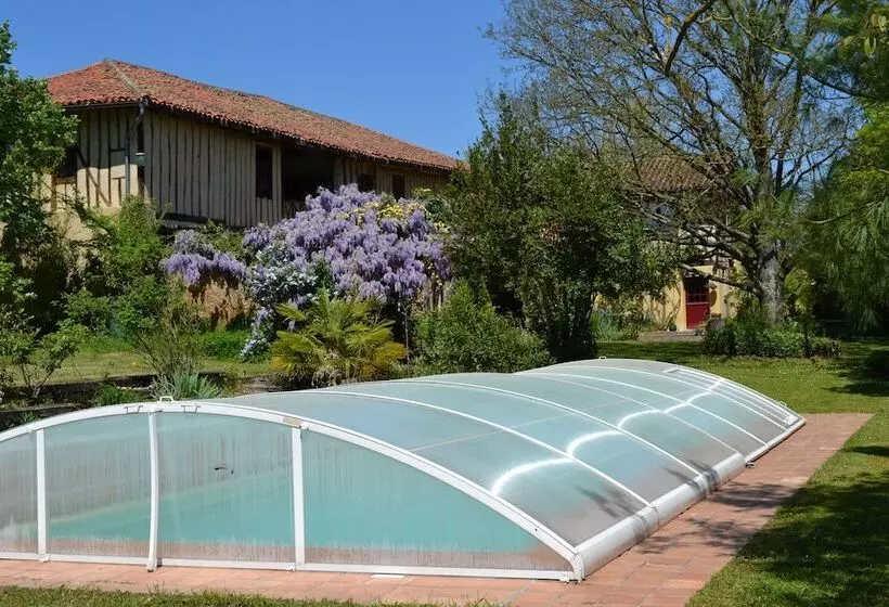 Aamiaismajoitus (B&B) Jouandassou