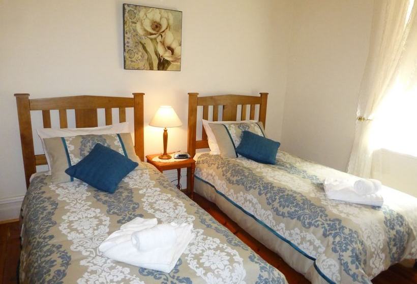 Cherry Tree Lodge Bed And Breakfast