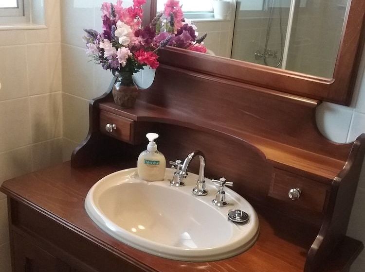 Cherry Tree Lodge Bed And Breakfast