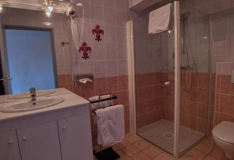 ホテル Le Champ Des Lys