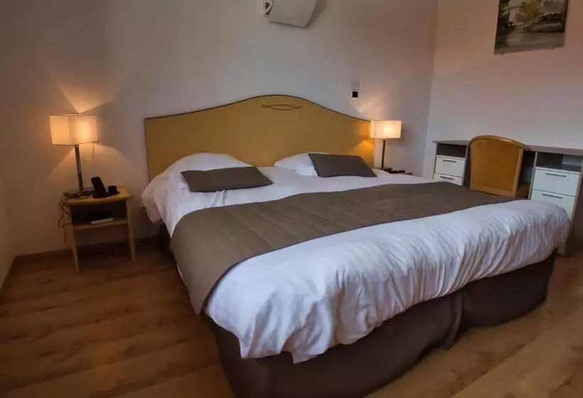 ホテル Le Champ Des Lys