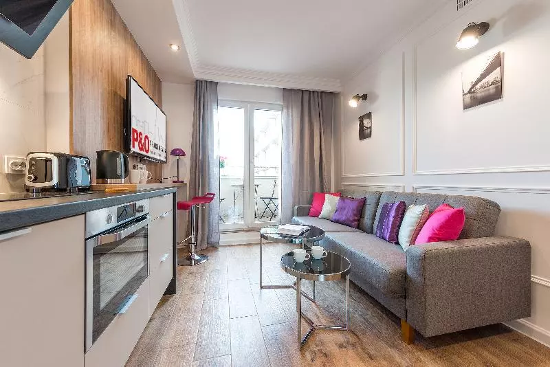 هتل Emili Plater 12 P&o Apartments