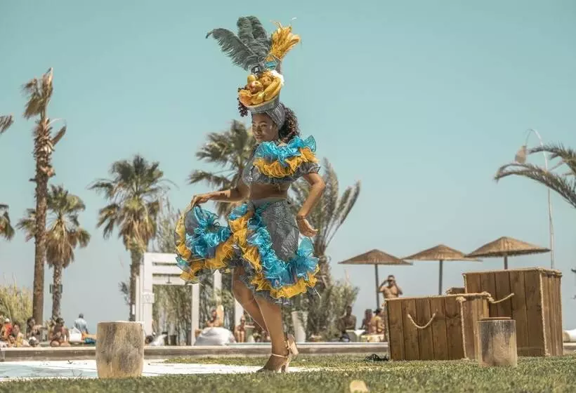 Hotelli Riva Del Sol Beach Resort   Campsite