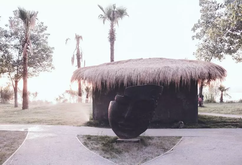 Hotelli Riva Del Sol Beach Resort   Campsite