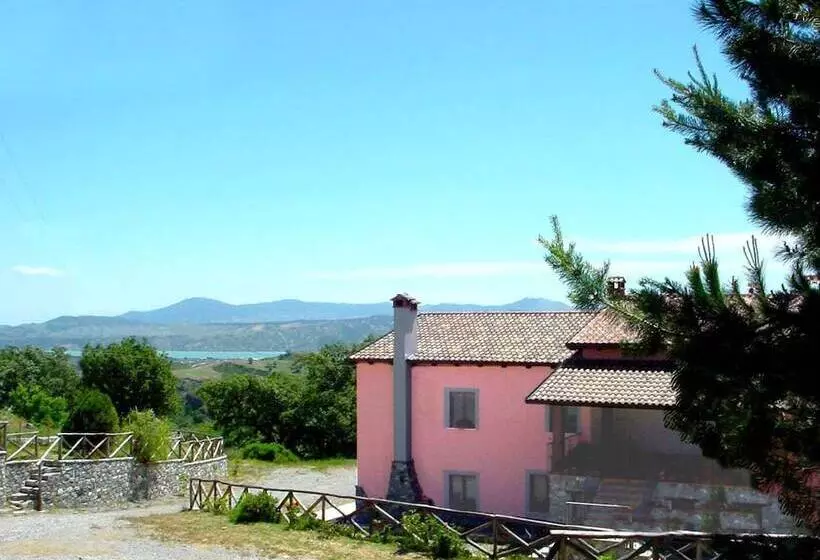 Maaseutuhotelli Agriturismo Arcomano