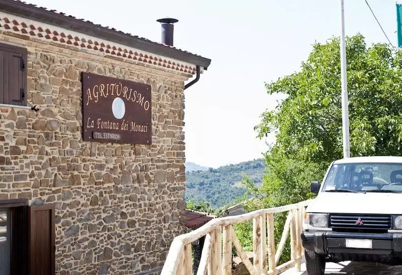 Maaseutuhotelli La Fontana Dei Monaci Di Stefania Astore