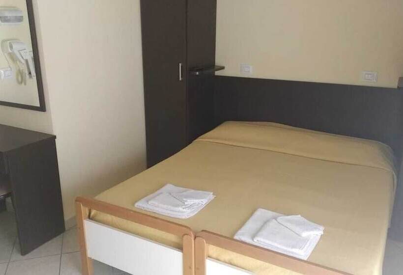 בית מלון כפרי Saline