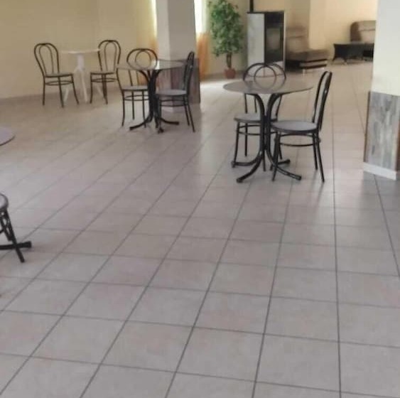 בית מלון כפרי Saline