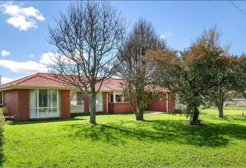 Impressive Hobby Farm Close In Bungaree
