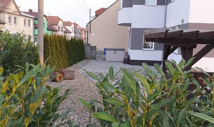 Panzió Apartma Transpet