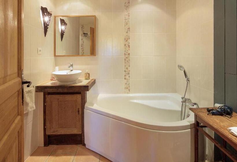 بنسيون Le Cuisinier En Combraille