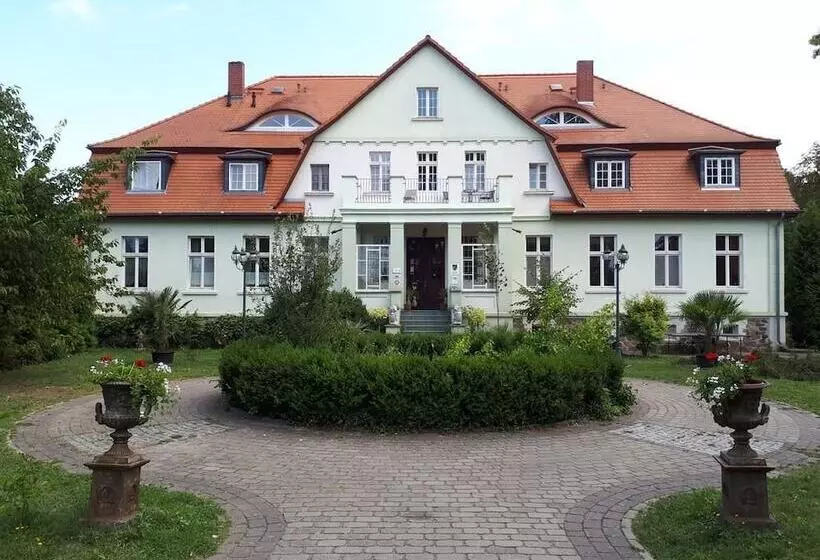 ペンション Gutshaus Krusemark
