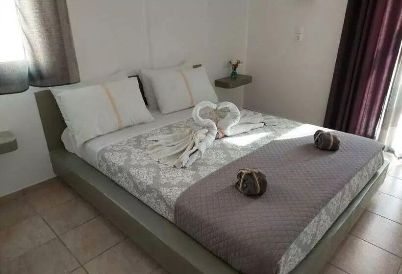 پانسیون Marousi Rooms