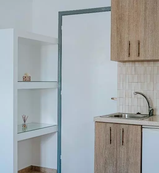 پانسیون Marousi Rooms