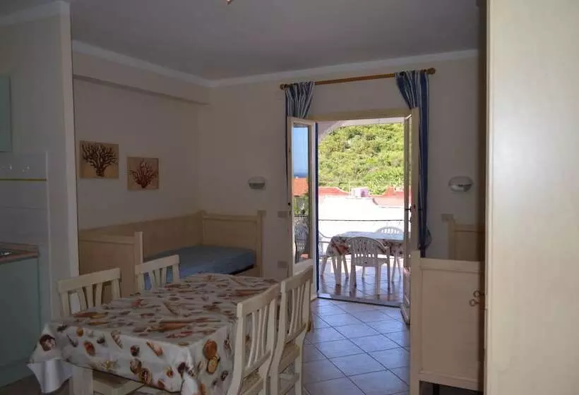 Residenssi Villaggio Innamorata   Villa Moresca