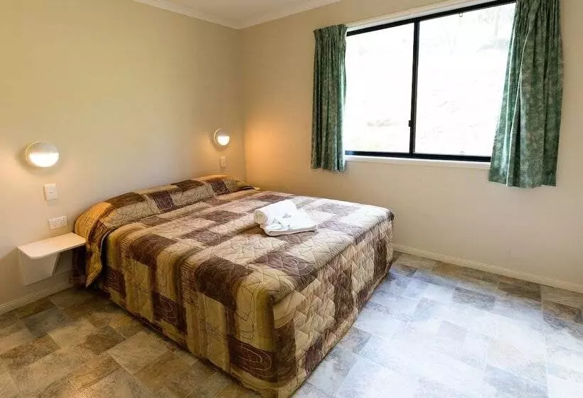 Lomakeskus Big4 Breeze Holiday Parks  Cania Gorge