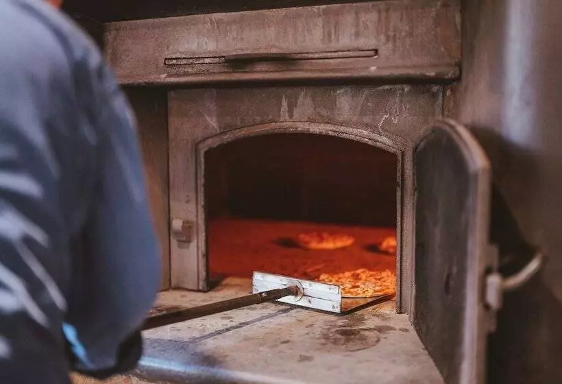 Lomakeskus Big4 Breeze Holiday Parks  Cania Gorge