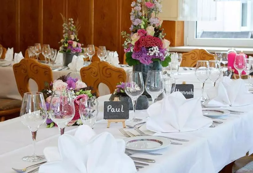 Tannmühle Hotel Und Restaurant Gmbh