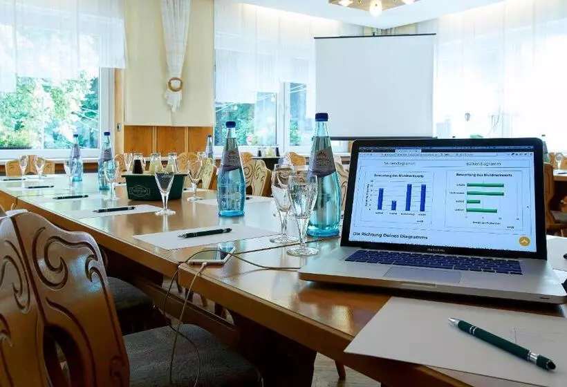 Tannmühle Hotel Und Restaurant Gmbh