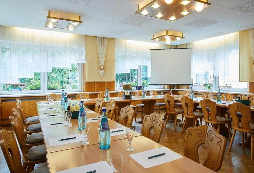 Tannmühle Hotel Und Restaurant Gmbh