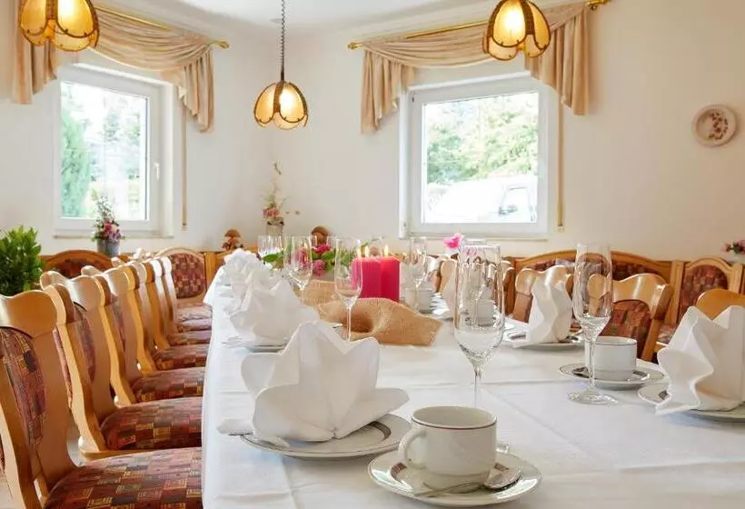 Tannmühle Hotel Und Restaurant Gmbh