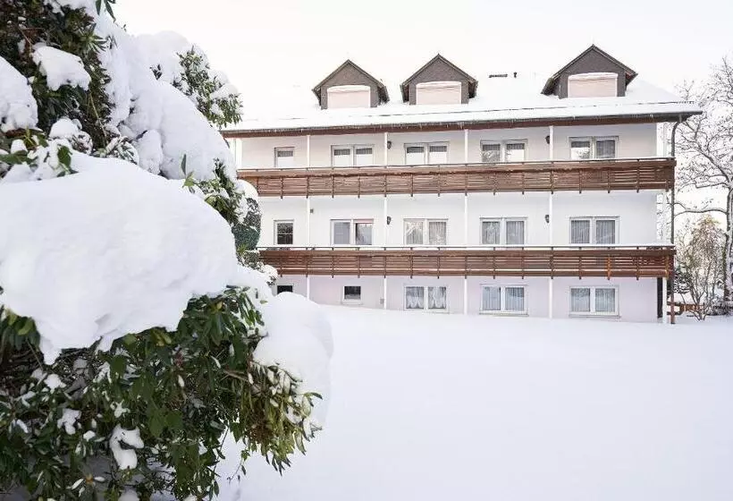 Tannmühle Hotel Und Restaurant Gmbh