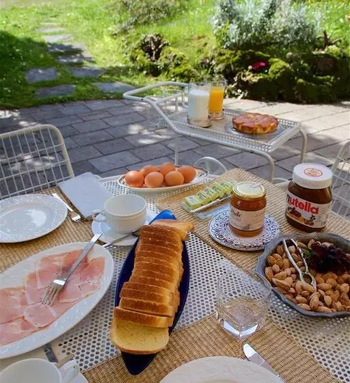 ベッドアンドブレックファースト Villa Ucci