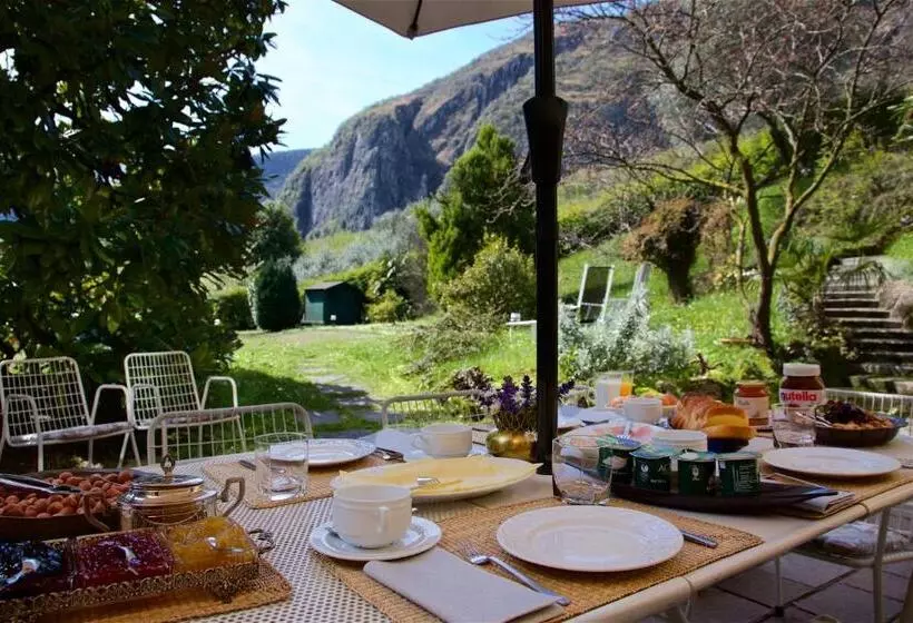 ベッドアンドブレックファースト Villa Ucci