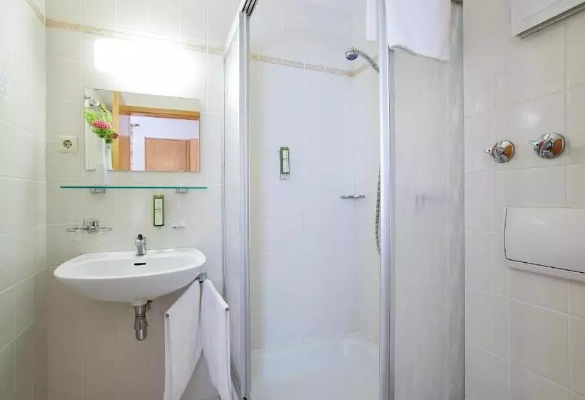 Tannmühle Hotel Und Restaurant Gmbh