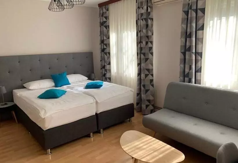 Hotelli Pansion Waldinger