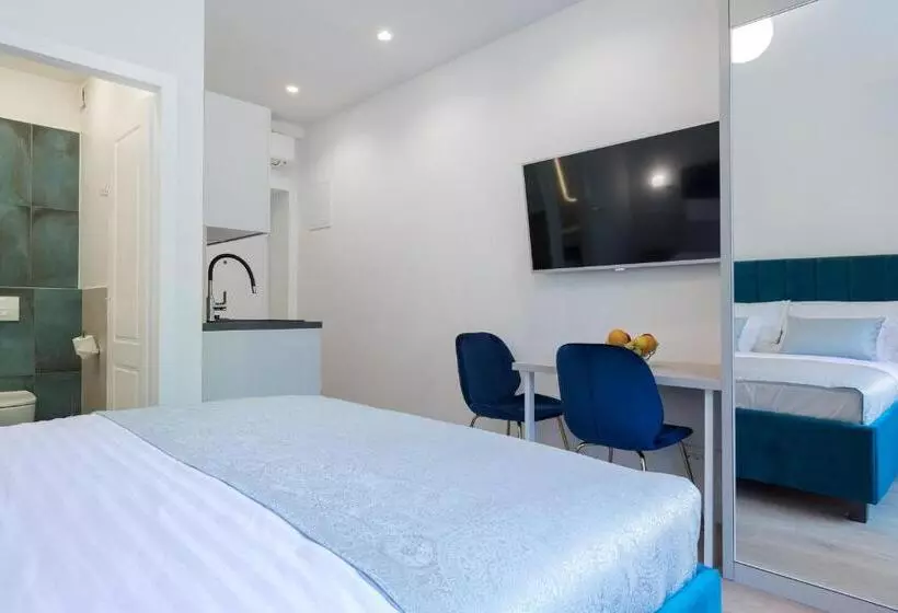 پانسیون Green Park Luxury Rooms