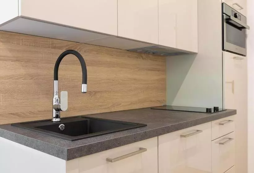 پانسیون Green Park Luxury Rooms