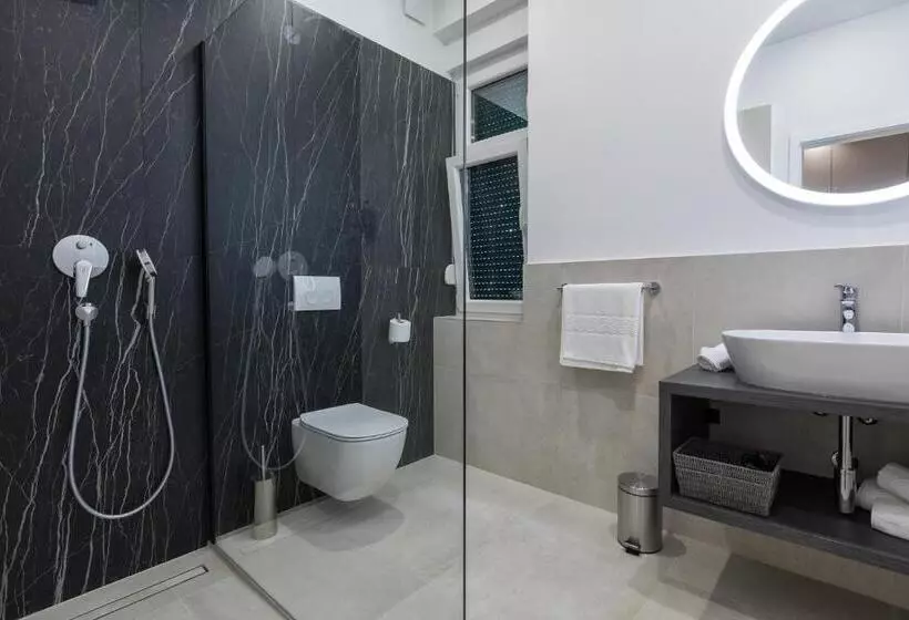 پانسیون Green Park Luxury Rooms