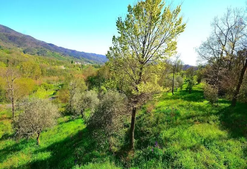 Stunning Cottage In Sesta Godano With Balcony