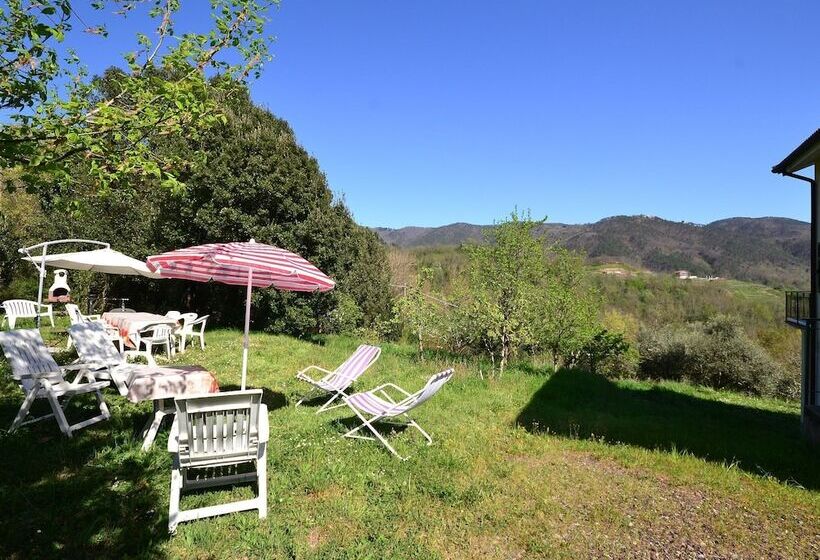 Stunning Cottage In Sesta Godano With Balcony