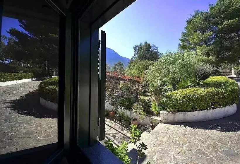 Aamiaismajoitus (B&B) Baglio La Luna