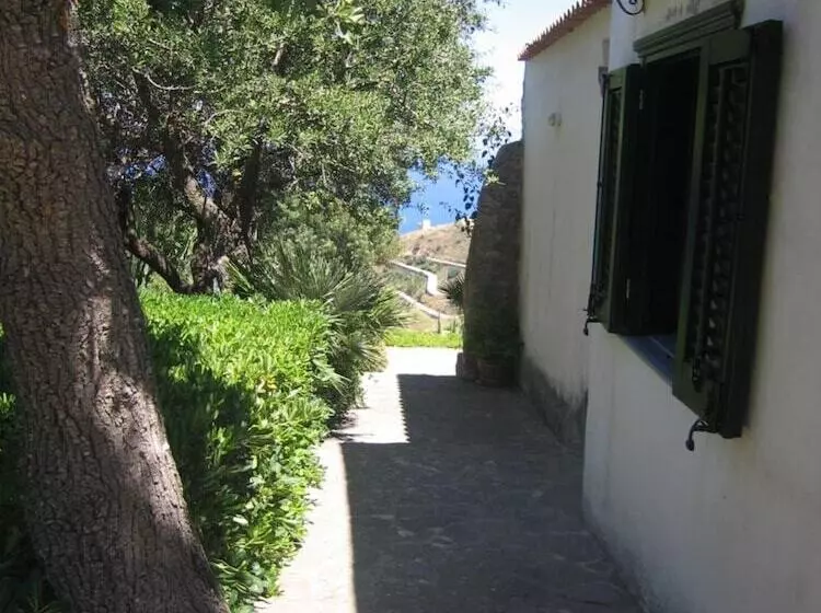 Aamiaismajoitus (B&B) Baglio La Luna