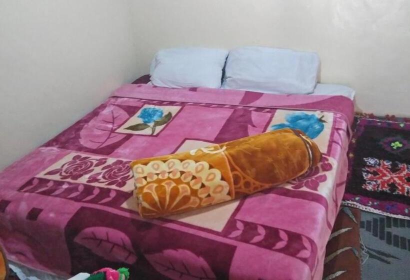 Gite Taghia Gorge   Hostel