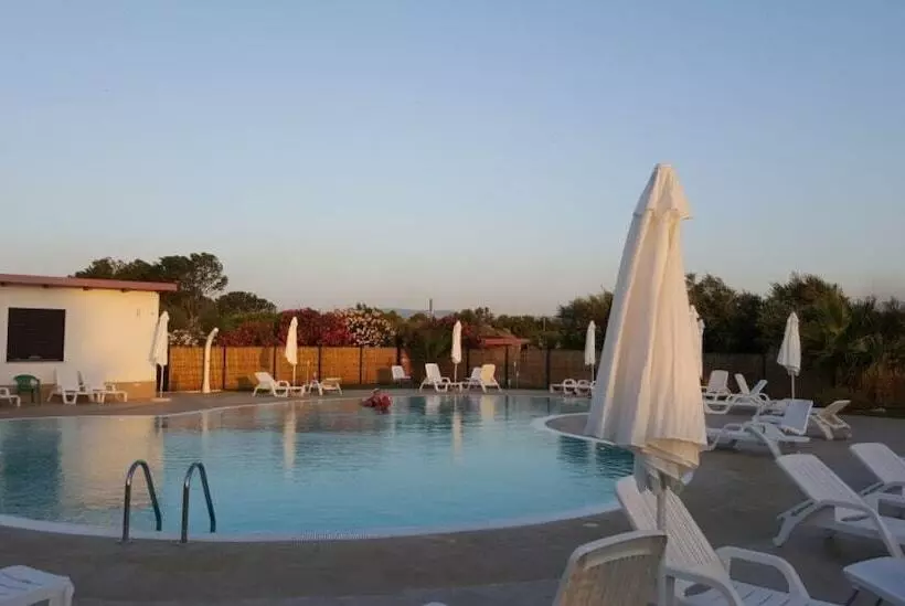 Hotelli Camping Riviera Village