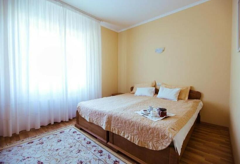 Отель Park Lesnoe