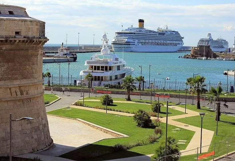 هتل Yacht Suite Civitavecchia