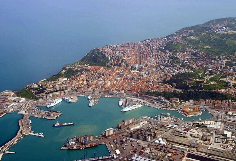 酒店 Yacht Suite Civitavecchia