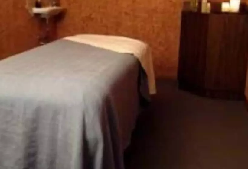 پانسیون Airport Appex Motel