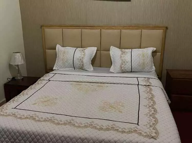پانسیون Airport Appex Motel