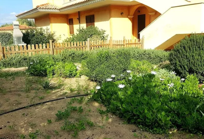 Majatalo Gardenhouse