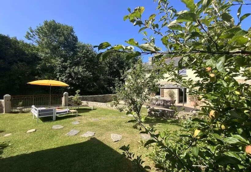 Majatalo Gîte Ti Liv Haut En Couleurs