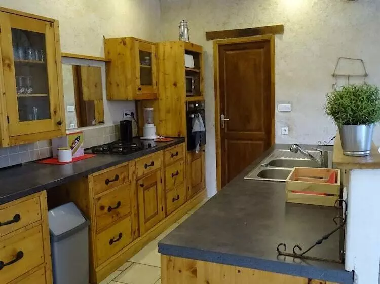 Majatalo Gîte Ti Liv Haut En Couleurs