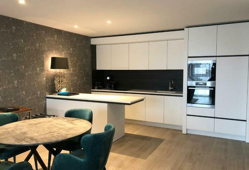 Acropolis Luxury Appartments I Hotelservice And Free Parking