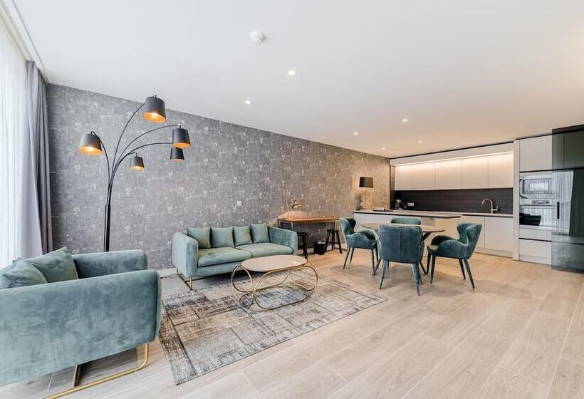 Acropolis Luxury Appartments I Hotelservice And Free Parking